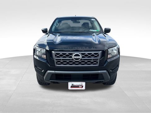 Used 2024 Nissan Frontier SV w/ Technology Package image 9