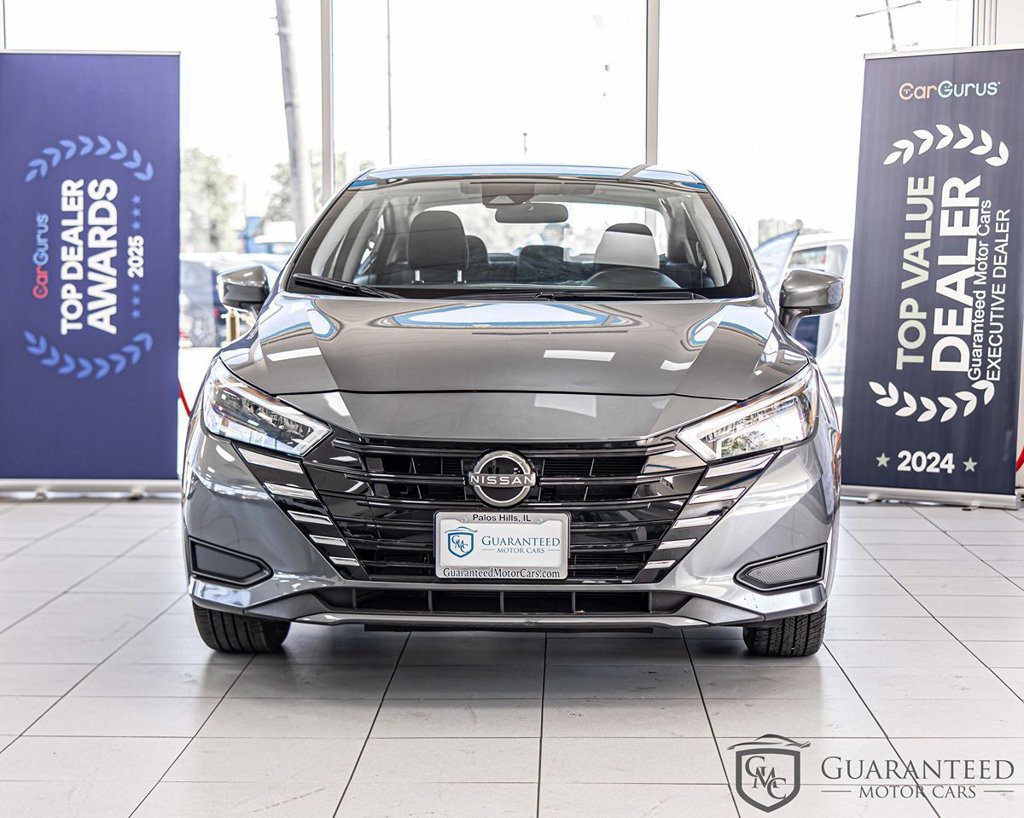 Used 2025 Nissan Versa SV FWD image 2