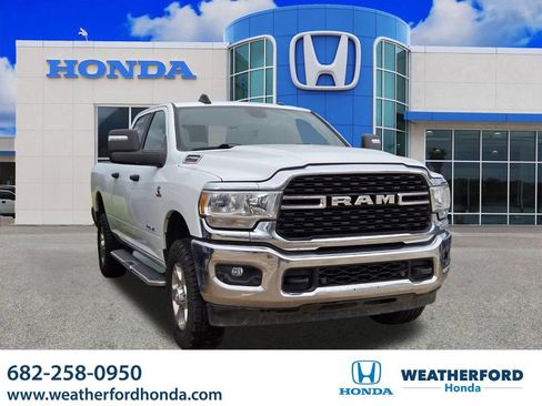 Used 2024 RAM 2500 Big Horn w/ Off Road Package AWD/4WD image 1