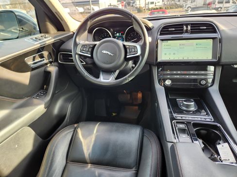 Used 2020 Jaguar F-PACE Prestige image 13