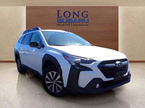 Certified 2025 Subaru Outback Premium AWD/4WD image 6