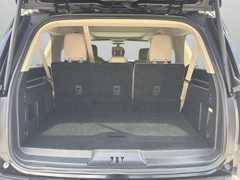Certified 2024 Ford Expedition Max Limited RWD image 8