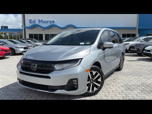 Certified 2025 Honda Odyssey EX-L image 2