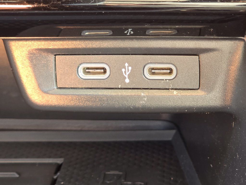 Used 2026 Volkswagen Jetta SE FWD image 7