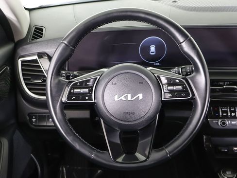 Used 2024 Kia Seltos S AWD/4WD image 37