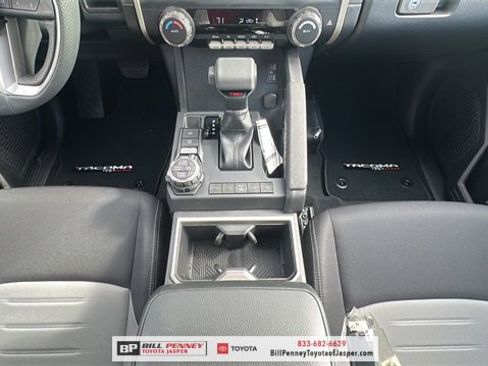 New 2025 Toyota Tacoma TRD Off-Road image 9