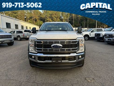 New 2024 Ford F550 4x4 Regular Cab Super Duty image 3