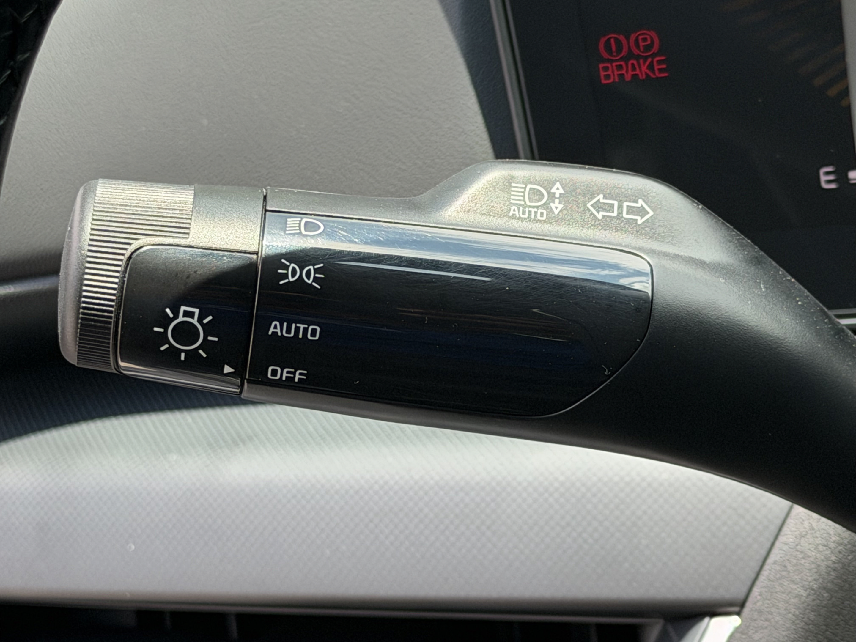 New 2026 Kia K4 EX FWD image 13