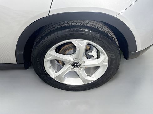 Used 2018 Mercedes-Benz GLA 250 4MATIC image 37