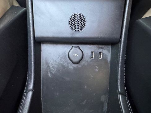 Used 2015 Tesla Model S 85D AWD/4WD image 32