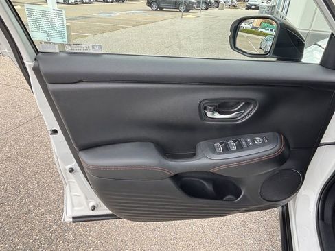 Used 2024 Honda HR-V Sport image 21