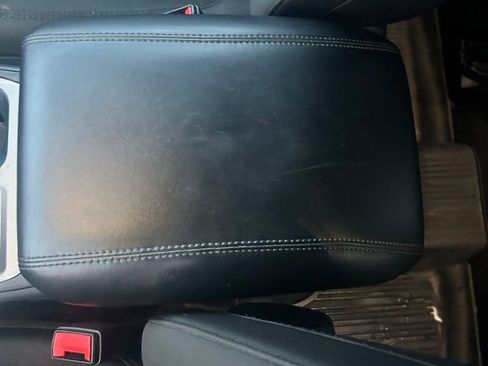 Certified 2021 Ford Explorer XLT w/ Class III Trailer Tow Package image 25