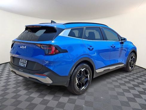 Certified 2026 Kia Sportage EX w/ EX Panorama Roof Package FWD image 8