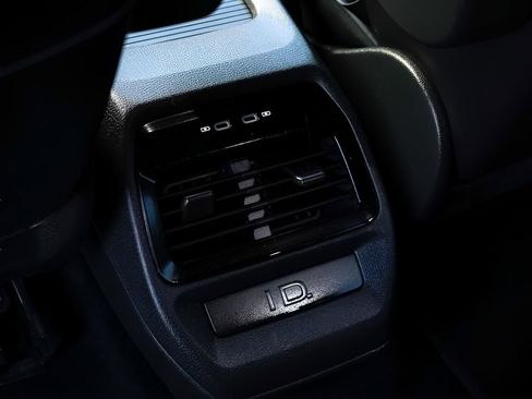 Used 2021 Volkswagen ID.4 1st Edition image 24