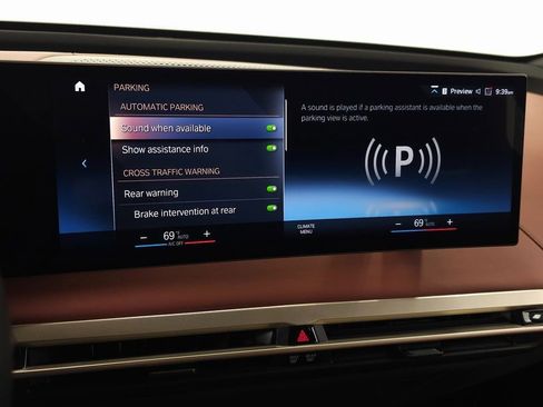 Used 2023 BMW iX xDrive50 w/ Premium Package image 30