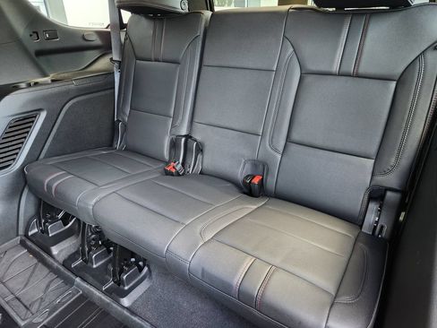 Used 2023 Chevrolet Tahoe RST w/ Luxury Package RWD image 33