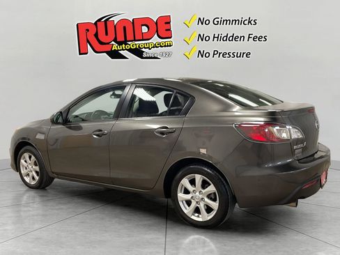 Used 2010 MAZDA MAZDA3 i Touring image 4