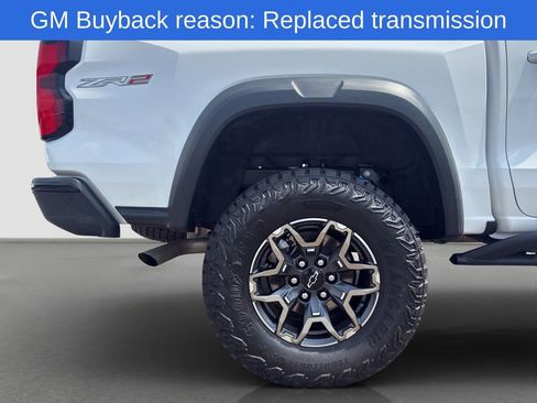 Used 2024 Chevrolet Colorado ZR2 w/ Safety Package AWD/4WD image 12