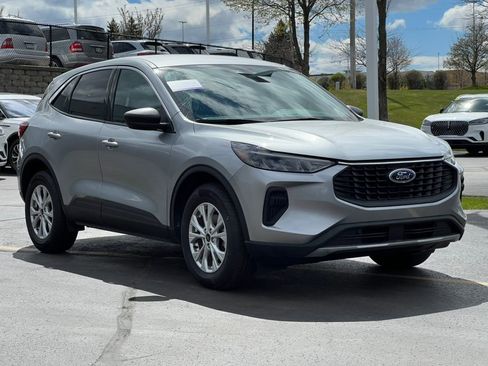 Used 2023 Ford Escape Active w/ Tech Pack #1 AWD/4WD image 34