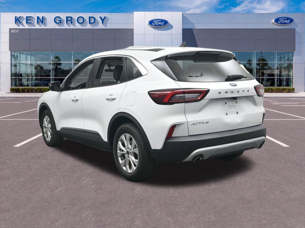Used 2024 Ford Escape Active w/ Tech Pack #1 FWD image 8