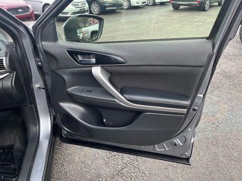 Used 2020 Mitsubishi Eclipse Cross SE image 32