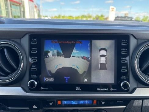 Certified 2023 Toyota Tacoma Limited AWD/4WD image 32