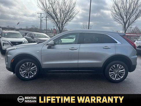 Used 2024 Cadillac XT4 Premium Luxury image 5