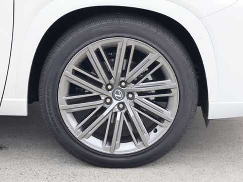 Certified 2026 Lexus TX 350 AWD w/ Technology Package image 11