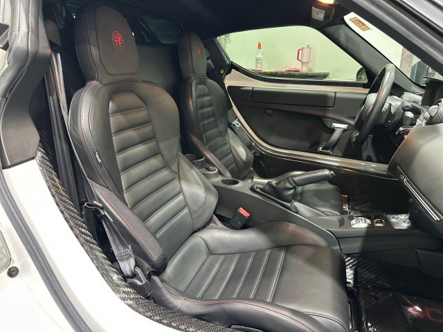Used 2017 Alfa Romeo 4C Coupe w/ Coupe Track Package 1 RWD image 5