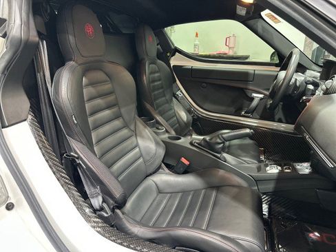 Used 2017 Alfa Romeo 4C Coupe w/ Coupe Track Package 1 RWD image 5