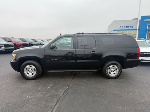 Used 2011 Chevrolet Suburban LT w/ Luxury Package image 2