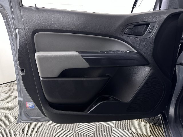 Used 2022 Chevrolet Colorado W/T AWD/4WD image 23