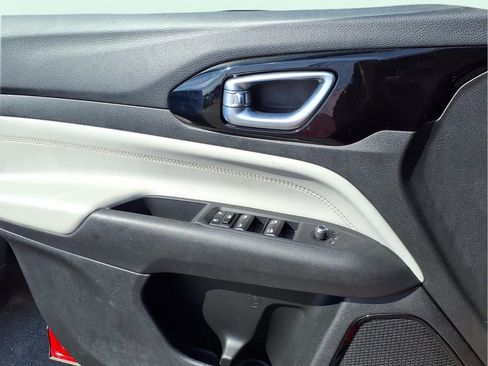 Used 2024 Jeep Compass Limited image 15