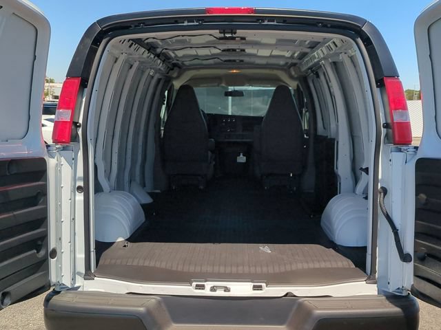 New 2026 Chevrolet Express 2500 RWD image 23