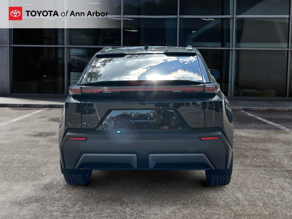 New 2026 Toyota C-HR AWD/4WD image 10