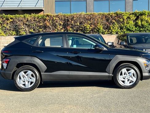 New 2026 Hyundai Kona SE image 5