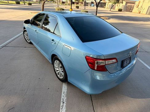 Used 2012 Toyota Camry LE FWD image 27