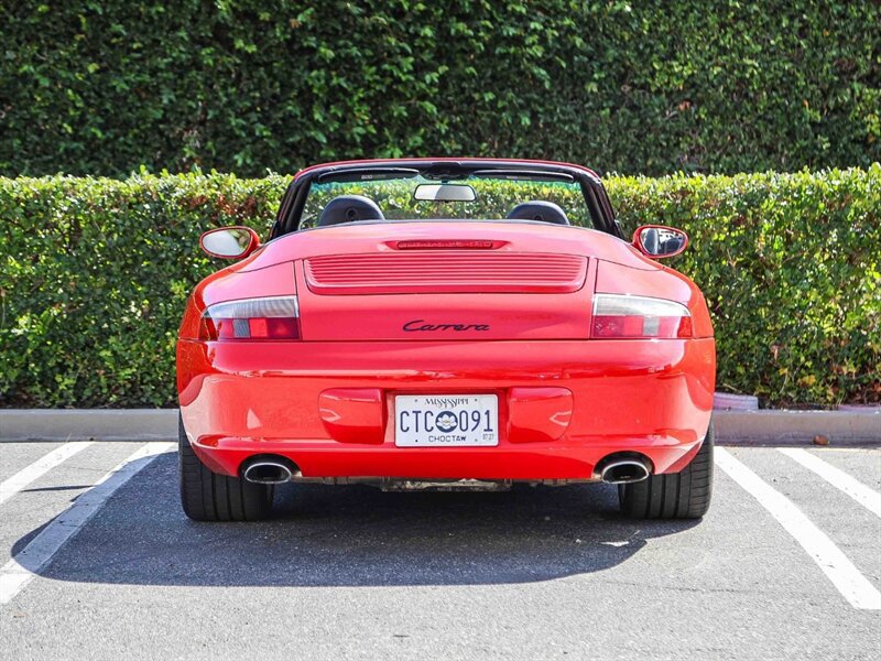 Used 2003 Porsche 911 Carrera RWD image 5