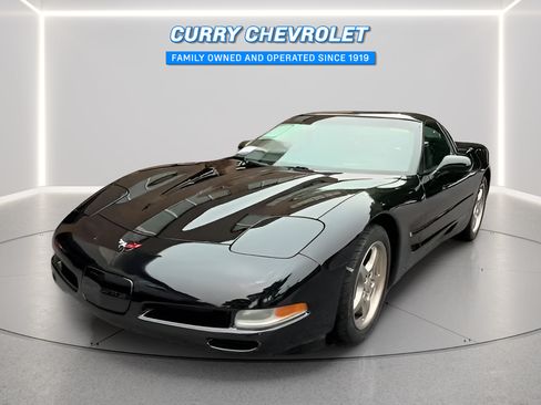 Used 2001 Chevrolet Corvette Coupe w/ Preferred Equipment Group2 RWD image 4