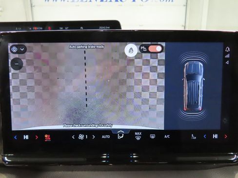 Used 2025 Ford Expedition Max Active image 19