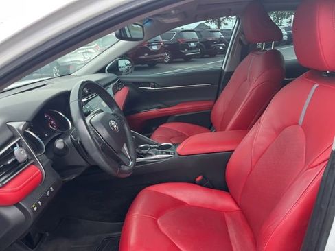 Used 2020 Toyota Camry XSE FWD image 7