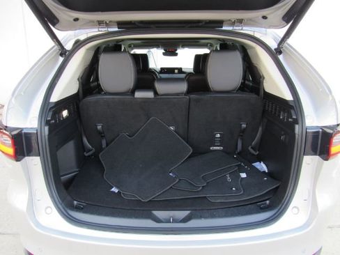 Used 2025 MAZDA CX-90 3.3 Turbo w/ Preferred Package image 28