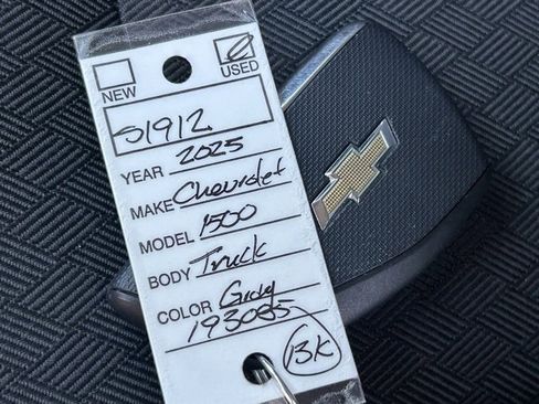 Used 2025 Chevrolet Silverado 1500 LT image 36
