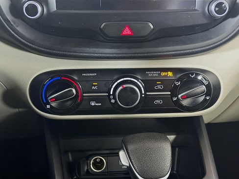 Used 2023 Kia Soul LX FWD image 22
