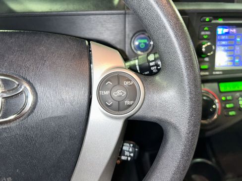 Used 2014 Toyota Prius C Three image 13