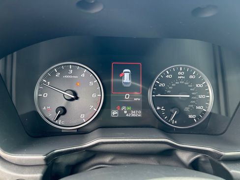 Used 2023 Subaru Outback Limited AWD/4WD image 15