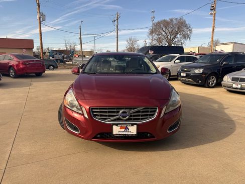Used 2011 Volvo S60 T6 image 2