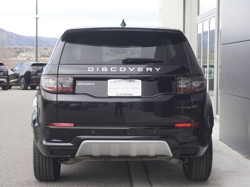 Used 2025 Land Rover Discovery Sport S image 6