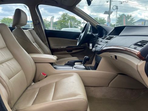 Used 2011 Honda Accord EX-L image 23