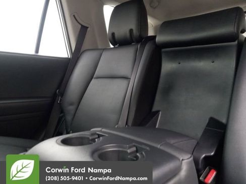 Used 2022 Toyota 4Runner TRD Off-Road Premium image 25